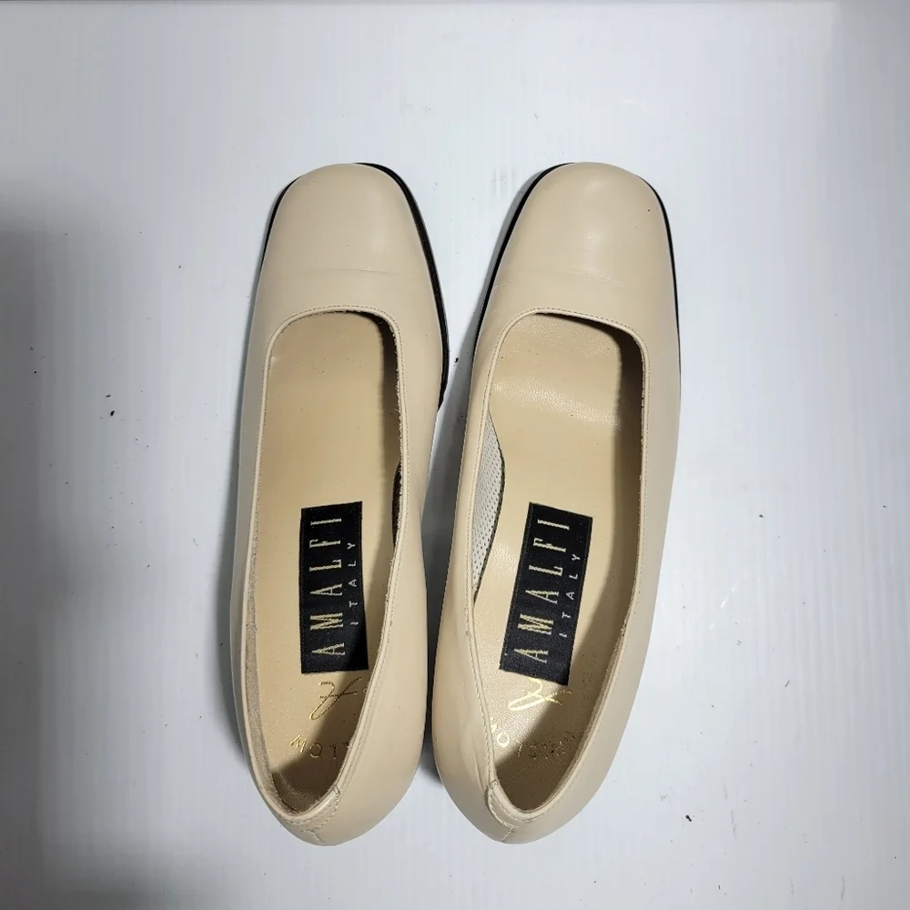 Amalfi Cream Low Block Heel Pumps - Picture 6 of 7